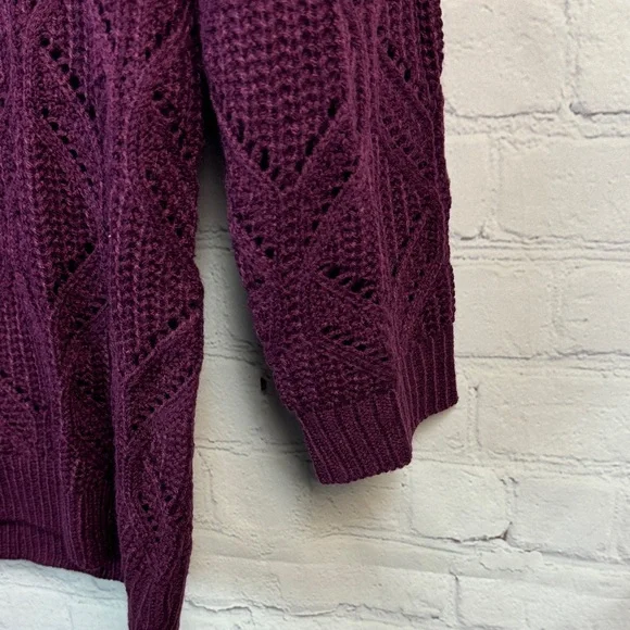 BloomChic Deep Purple Crew Neck Pointelle Sweater Size Large 12 - Picture 4 of 7